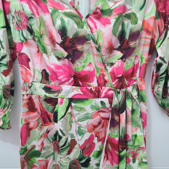 Floral Off the Shoulder, Cinched Waist Dress Sz Med, Made in Columbia - Picture 4 of 9